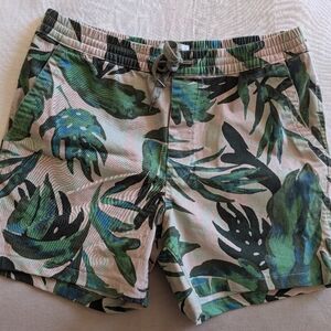 Urban Outfitters Pull On Chino Shorts Tropical Leaves Print